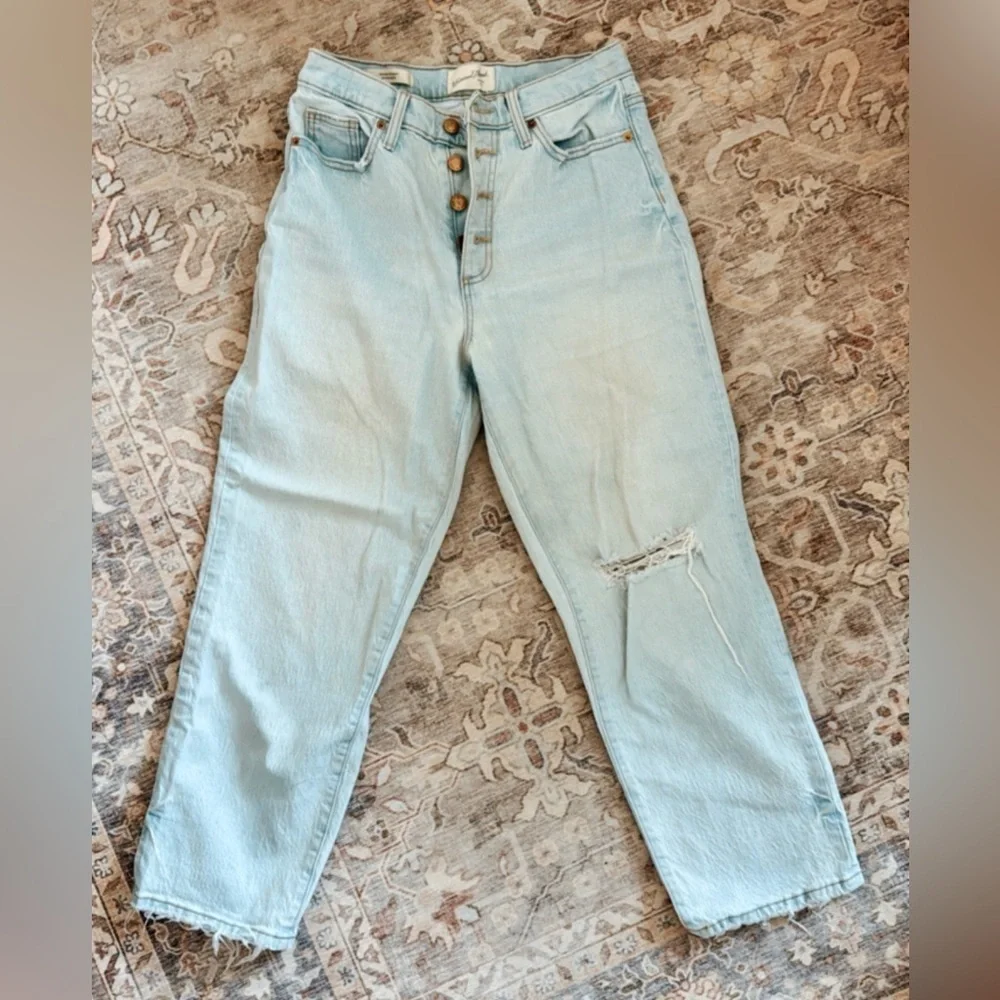 Universal Thread Button Fly Vintage Straight Jeans